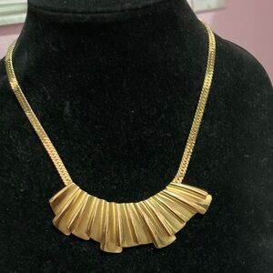 Elegant Gold Necklace